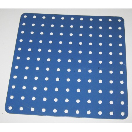 Plaque Meccano sans rebord 11x11 trous bleue