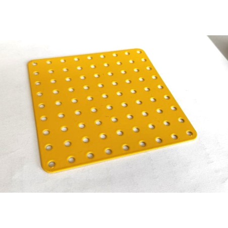 Plaque Meccano sans rebord 9x9 trous jaune