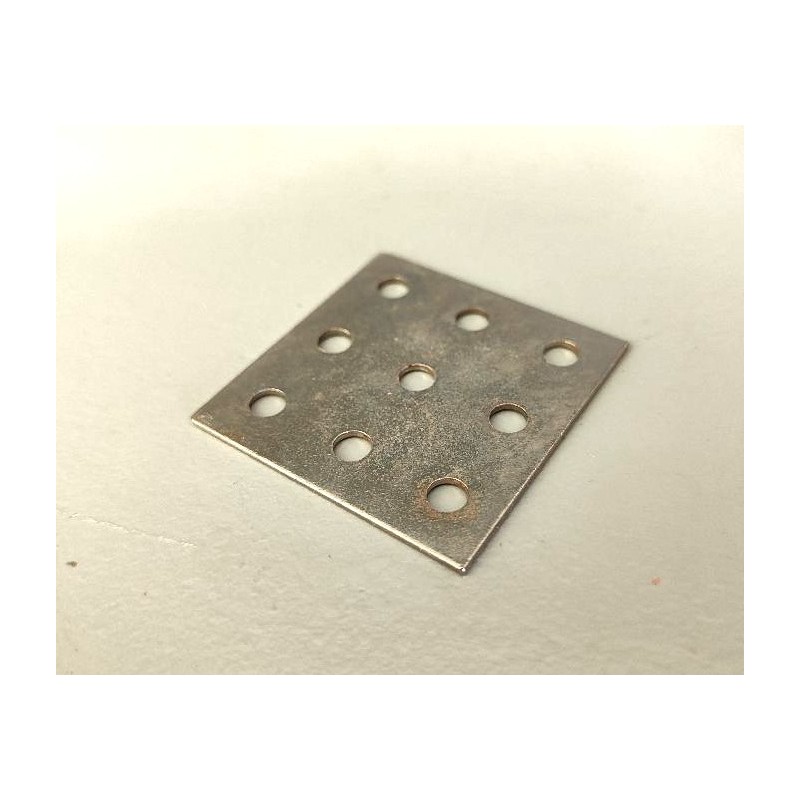 Plaque compatible Meccano rigide 3 x 3 trous zinguée
