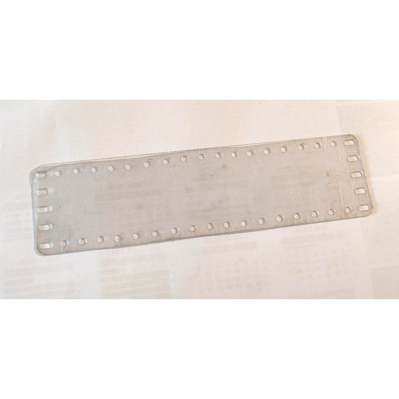 Plaque plastique transparente Meccano 5 x 19 trous