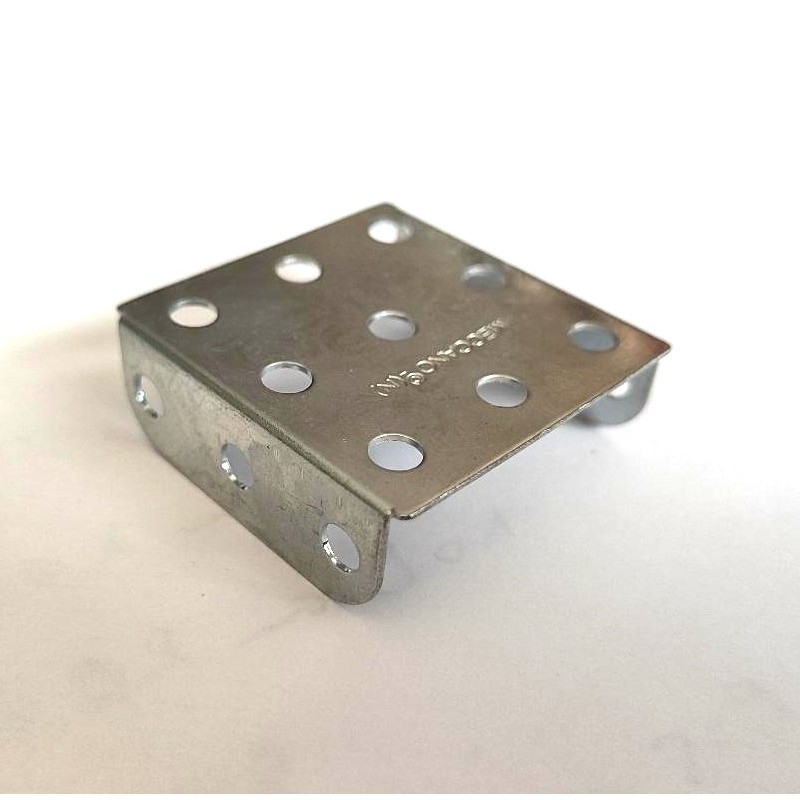Plaque à rebords Meccano 3 x 3 trous zinguée