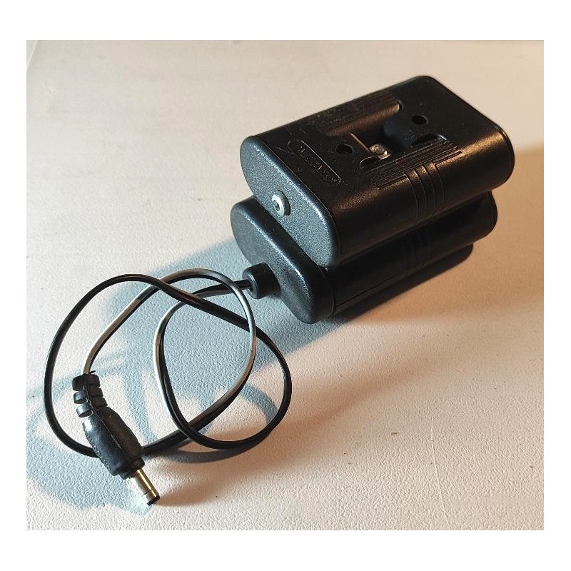 Boitier de piles Meccano + câble coaxial