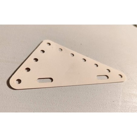 Plaque plastique triangulaire Meccano 7 x 5 trous blanc cassé
