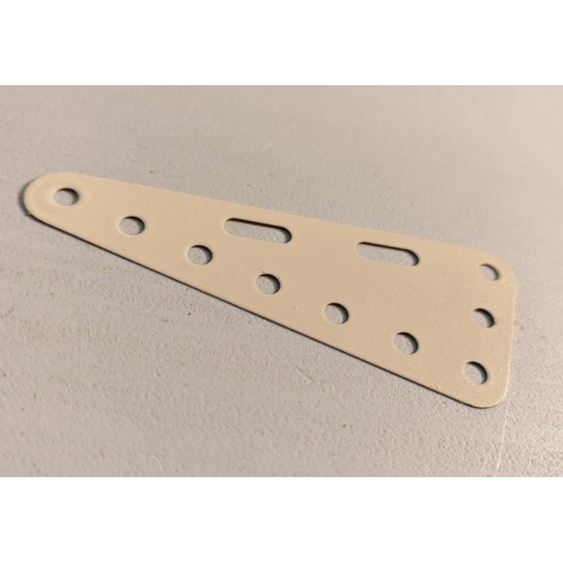Plaque flexible triangulaire Meccano 7 x 3 trous blanc cassé