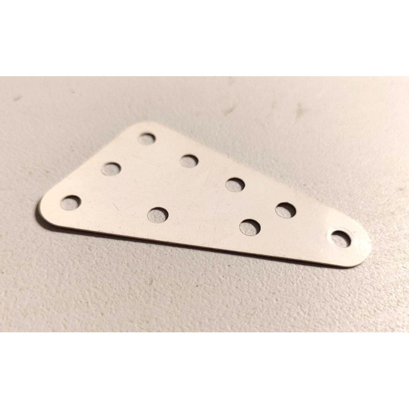 Plaque plastique triangulaire Meccano 5x3 trous blanc cassé