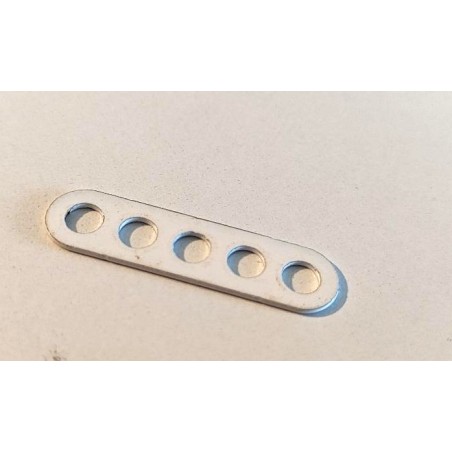 Bande Meccano étroite double perforation, 5 trous, blanche