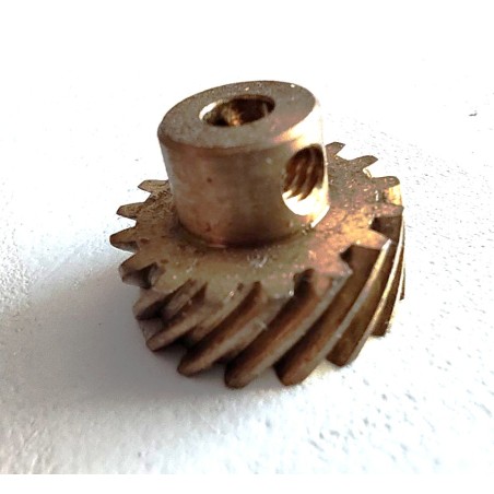 Roue (ou pignon) hélicoïdale droite Meccano 17 dents laiton